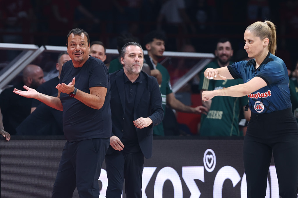 Αιφνιδιαστική αποχώρηση Αταμάν από τη συνέντευξη Τύπου – Η έκρηξη και τα παράπονα που πυροδότησαν συζητήσεις! - NewsPoint.gr
