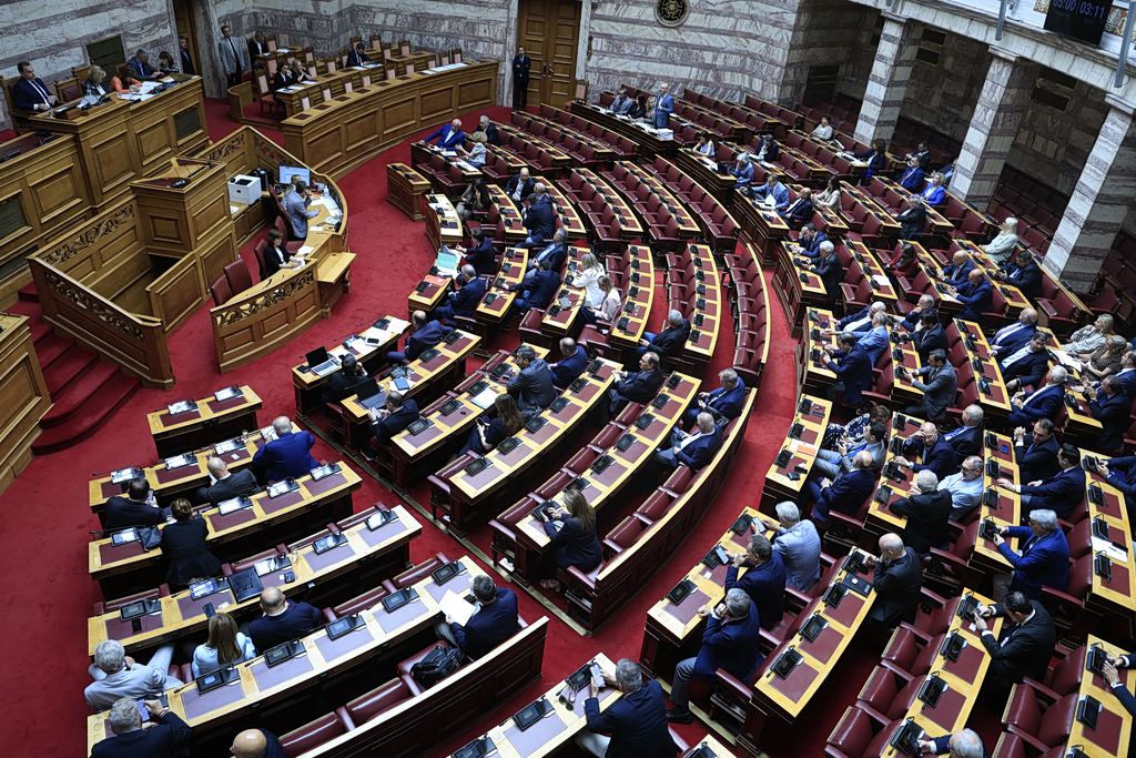 Ανατροπές στο κυβερνητικό σκηνικό: Το παρασκήνιο πίσω από τον μίνι ανασχηματισμό και τον νέο γραμματέα της ΝΔ – Τι αλλάζει και για ποιους - NewsPoint.gr