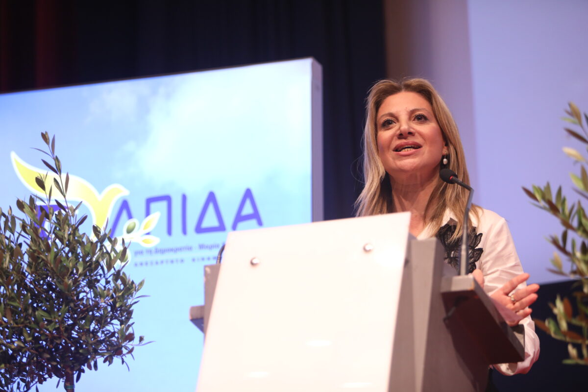 «Σάλος με τη Μαρία Καρυστιανού: Γιατί ο Μητσοτάκης «δείχνει» Τσίπρα – Οι αιχμηρές αποκαλύψεις που φέρνουν τα πάνω κάτω!» - NewsPoint.gr