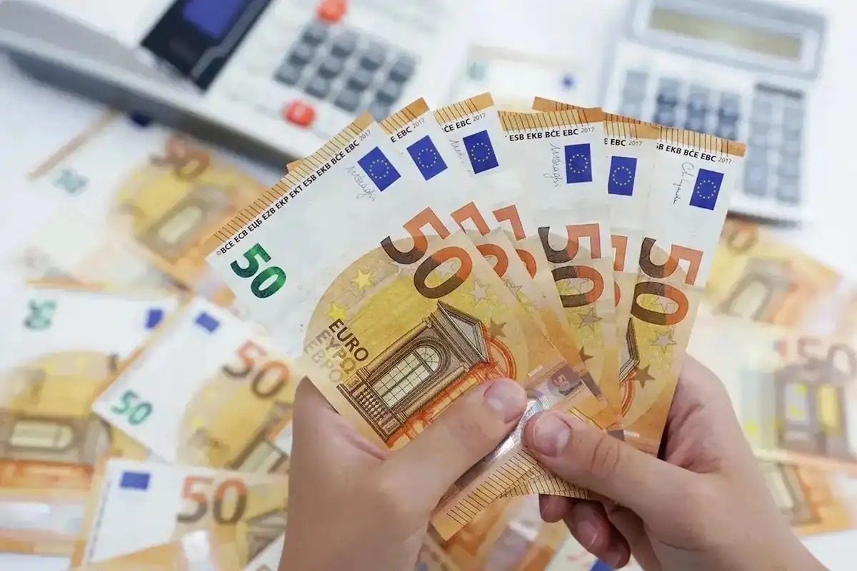 Μη το χάσετε: Εκατομμύρια ευρώ καταβάλλονται από e-ΕΦΚΑ και ΔΥΠΑ – Ποιοι πληρώνονται αυτή την εβδομάδα; - NewsPoint.gr