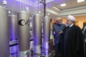 Ανατροπή στις σχέσεις ΗΠΑ-Ιράν: Το μυστικό σχέδιο με 100 ειδικούς που αλλάζει όλα τα δεδομένα!