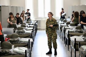 Τι πραγματικά συμβαίνει με τη στράτευση γυναικών στην Ελλάδα – Οι πρωτοφανείς αντιδράσεις της Τουρκίας και τα κρυφά κίνητρα πίσω από την παραπληροφόρηση
