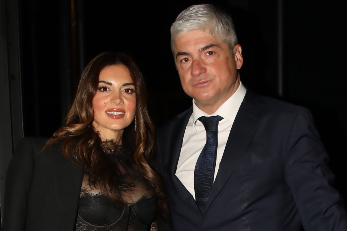«Όσα αποκάλυψε η Σταματίνα Τσιμτσιλή: Τα μυστικά της ευτυχίας, οι σπάνιες οικογενειακές στιγμές και το μήνυμα που άλλαξε τη ζωή της!» 1 «Όσα αποκάλυψε η Σταματίνα Τσιμτσιλή: Τα μυστικά της ευτυχίας, οι σπάνιες οικογενειακές στιγμές και το μήνυμα που άλλαξε τη ζωή της!» - NewsPoint.gr