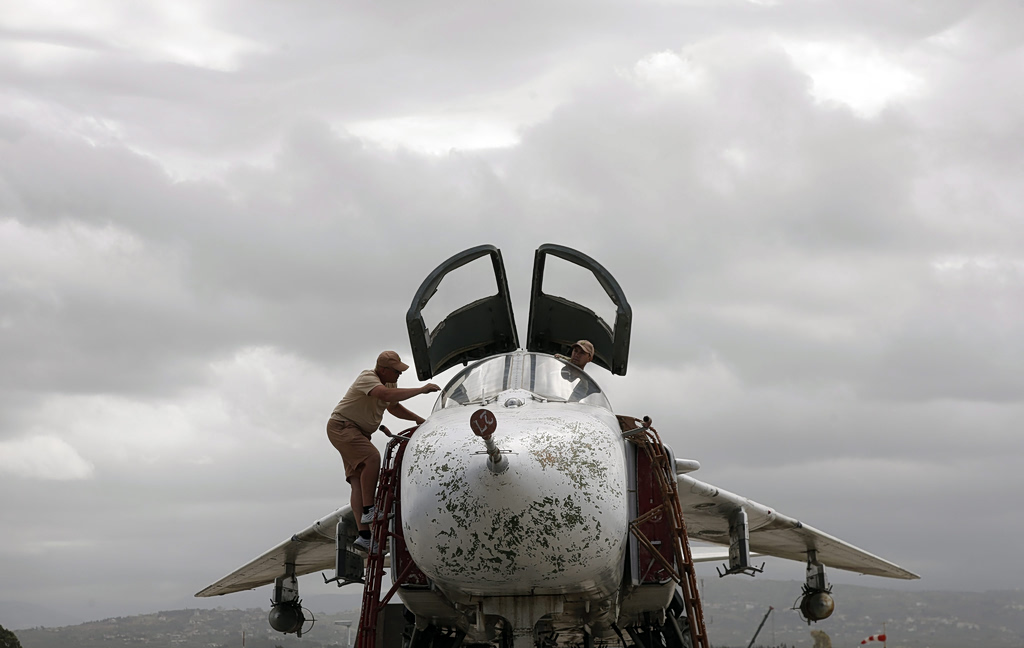 Τραγωδία με ουκρανικό Su-24: Δύο πιλότοι νεκροί ύστερα από φονική συντριβή – Όλες οι λεπτομέρειες που συγκλονίζουν 1 Τραγωδία με ουκρανικό Su-24: Δύο πιλότοι νεκροί ύστερα από φονική συντριβή – Όλες οι λεπτομέρειες που συγκλονίζουν - NewsPoint.gr