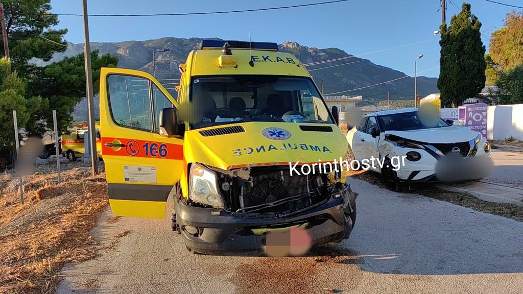 Σοκ στο Λουτράκι: Απίστευτη σύγκρουση ασθενοφόρου με Ι.Χ. – Οι στιγμές αγωνίας και οι τραυματίες που δεν περίμενε κανείς 1 Σοκ στο Λουτράκι: Απίστευτη σύγκρουση ασθενοφόρου με Ι.Χ. – Οι στιγμές αγωνίας και οι τραυματίες που δεν περίμενε κανείς - NewsPoint.gr