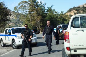 Αποκαλύψεις-βόμβα για το μακελειό στα Βορίζια: Τα όπλα της διπλής δολοφονίας συνδέονται με παλιές ένοπλες επιθέσεις – Κανείς δεν φανταζόταν τι θα βρει η ΕΛ.ΑΣ.