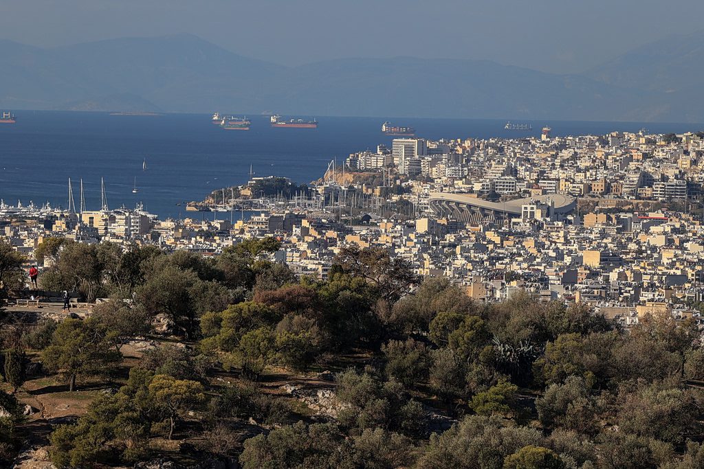 Η ευχάριστη ανατροπή για χιλιάδες οφειλέτες: Πώς ανοίγει ο δρόμος για 72 δόσεις, αποδέσμευση λογαριασμών και σωτηρία της πρώτης κατοικίας - NewsPoint.gr