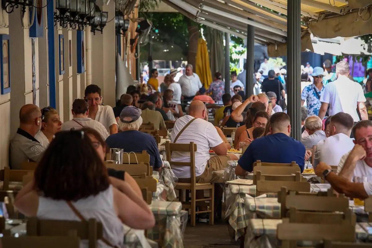 Ανατροπή στα δημοτικά τέλη: Οι επιχειρήσεις μπαίνουν στο μικροσκόπιο για τετραγωνικά, ΚΑΔ και τζίρο – Ποιους «πιάνει» η νέα διαδικασία; 1 Ανατροπή στα δημοτικά τέλη: Οι επιχειρήσεις μπαίνουν στο μικροσκόπιο για τετραγωνικά, ΚΑΔ και τζίρο – Ποιους «πιάνει» η νέα διαδικασία; - NewsPoint.gr