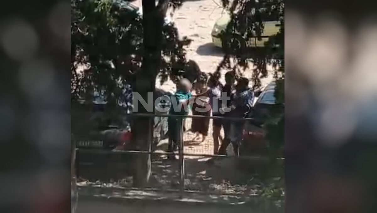 Σοκαριστικό περιστατικό στην Αθήνα: Γιατρός δέχεται βίαιο ξυλοδαρμό από συγγενείς ασθενή - Βίντεο που κόβει την ανάσα - NewsPoint.gr