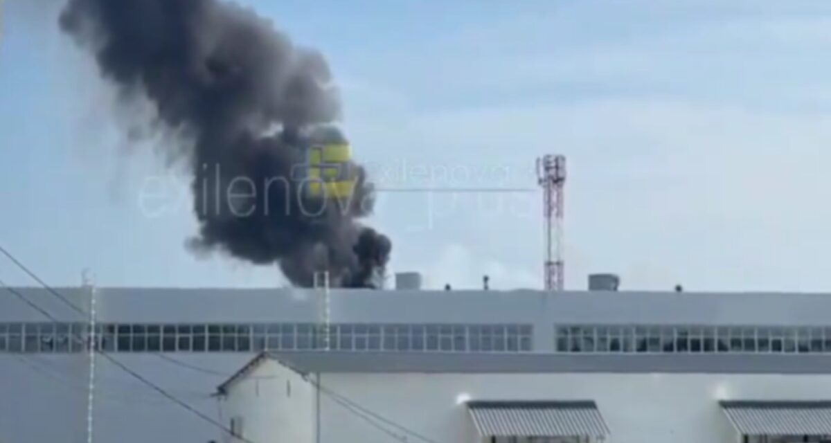 Αιφνιδιαστικές επιδρομές με drones αλλάζουν τα δεδομένα: Χτυπήματα σε ρωσικό διυλιστήριο, εργοστάσιο και πλοία συγκλονίζουν τη Μόσχα! 1 Αιφνιδιαστικές επιδρομές με drones αλλάζουν τα δεδομένα: Χτυπήματα σε ρωσικό διυλιστήριο, εργοστάσιο και πλοία συγκλονίζουν τη Μόσχα! - NewsPoint.gr