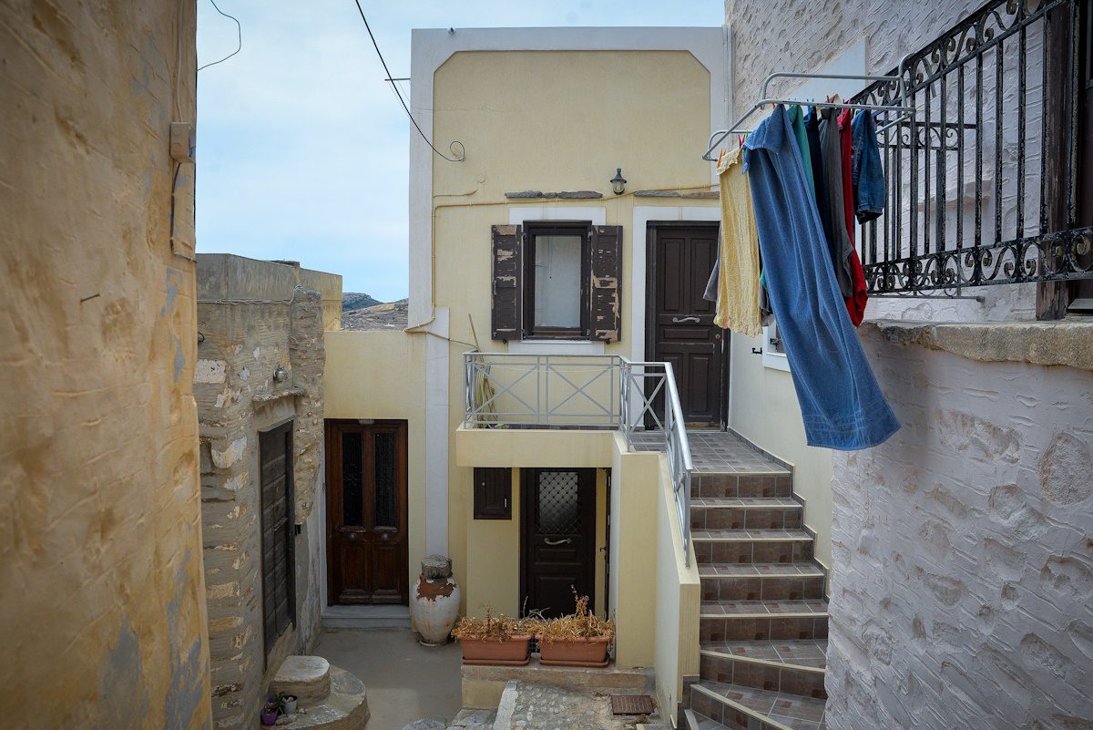 Σύρος: Νέες αποκαλύψεις για το βίντεο-σοκ έξω από το σπίτι της δολοφονίας που αλλάζει τα δεδομένα! - NewsPoint.gr