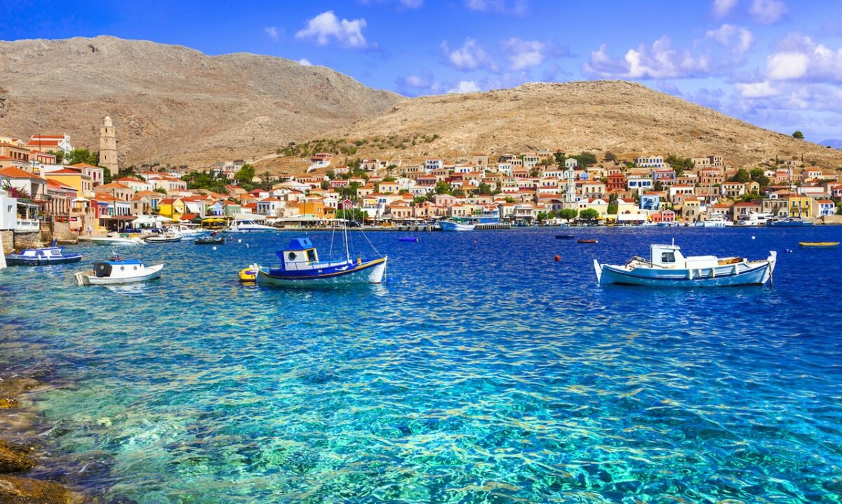 Η απρόσμενη επίσκεψη του Σταύρου Καλαφάτη στο «πράσινο θαύμα» της Χάλκης – Όλα όσα άλλαξαν στο νησί 1 Η απρόσμενη επίσκεψη του Σταύρου Καλαφάτη στο «πράσινο θαύμα» της Χάλκης – Όλα όσα άλλαξαν στο νησί - NewsPoint.gr