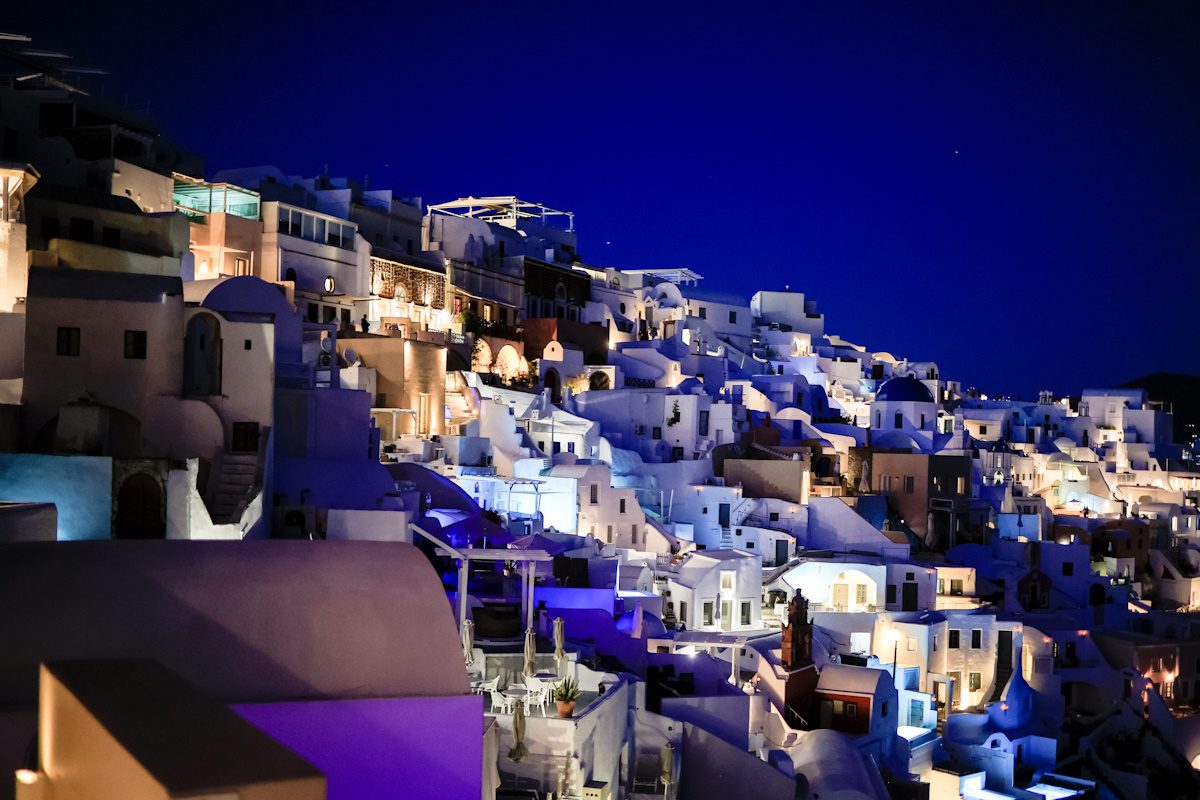 Η τραγική εξέλιξη που συγκλόνισε τη Σαντορίνη: Βρετανίδα επιβάτιδα βρέθηκε νεκρή σε κρουαζιερόπλοιο - NewsPoint.gr