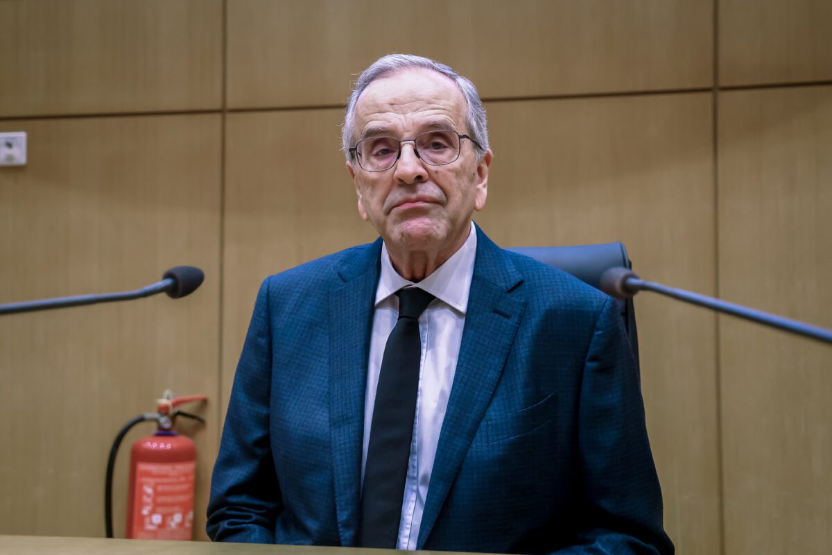 Αποκαλύψεις που φέρνουν αναταράξεις: Η τοποθέτηση Σαμαρά για τη θέση του Ντόκου και η θύελλα στο Μαξίμου 1 Αποκαλύψεις που φέρνουν αναταράξεις: Η τοποθέτηση Σαμαρά για τη θέση του Ντόκου και η θύελλα στο Μαξίμου - NewsPoint.gr