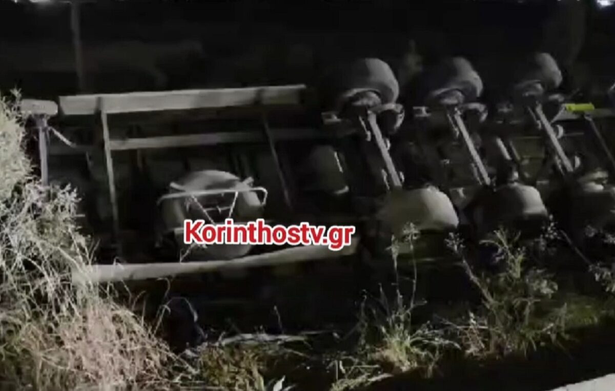 Αδιανόητο τροχαίο στην Κορίνθου – Πατρών: Ανατράπηκε νταλίκα και παγιδεύτηκε ο οδηγός! 1 Αδιανόητο τροχαίο στην Κορίνθου – Πατρών: Ανατράπηκε νταλίκα και παγιδεύτηκε ο οδηγός! - NewsPoint.gr
