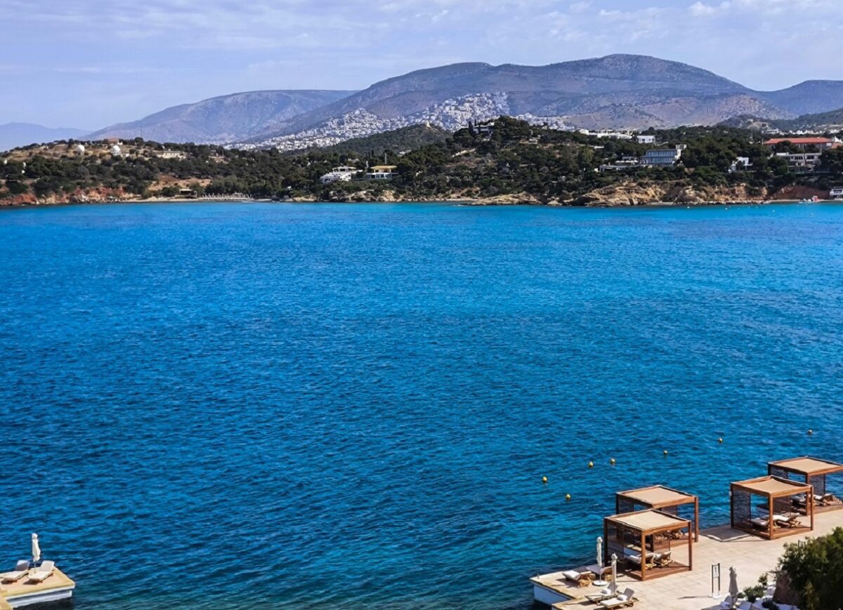 Η ανατροπή που φέρνει η σημερινή κακοκαιρία: Πού πέφτουν βροχές και πού σαρώνουν οι άνεμοι – Ποιες περιοχές θα νιώσουν την πτώση της θερμοκρασίας 1 Η ανατροπή που φέρνει η σημερινή κακοκαιρία: Πού πέφτουν βροχές και πού σαρώνουν οι άνεμοι – Ποιες περιοχές θα νιώσουν την πτώση της θερμοκρασίας - NewsPoint.gr