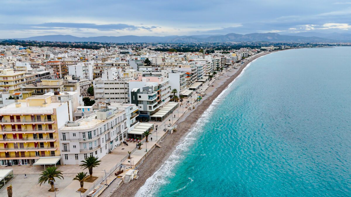 Η εκρηκτική εκτόξευση στις βραχυχρόνιες μισθώσεις: Η Ελλάδα σαρώνει την Ευρώπη το 2026! - NewsPoint.gr