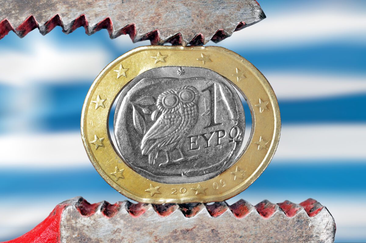 Κανείς δεν περίμενε πόσα χρόνια θα πληρώνουμε τα μνημονιακά δάνεια – Οι Έλληνες αντιμέτωποι με ευθύνες άνω των 230 δισ. ευρώ ως το 2070! 1 Κανείς δεν περίμενε πόσα χρόνια θα πληρώνουμε τα μνημονιακά δάνεια – Οι Έλληνες αντιμέτωποι με ευθύνες άνω των 230 δισ. ευρώ ως το 2070! - NewsPoint.gr