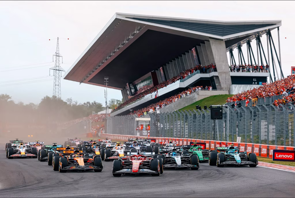 Έκπληξη στη Formula 1: Το Grand Prix Ουγγαρίας φέρνει τα πάνω κάτω στη μάχη Αντονέλι - Χάμιλτον! 1 Έκπληξη στη Formula 1: Το Grand Prix Ουγγαρίας φέρνει τα πάνω κάτω στη μάχη Αντονέλι - Χάμιλτον! - NewsPoint.gr