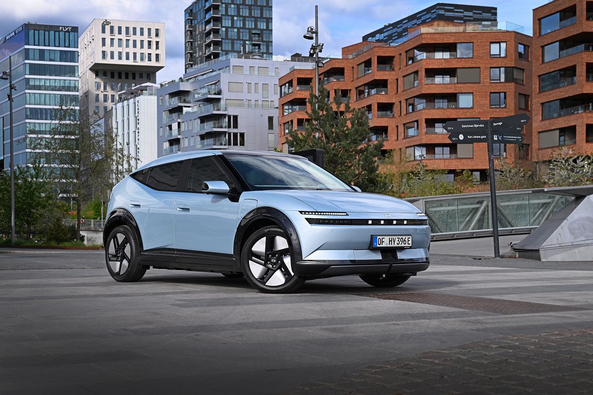 Η Hyundai Ioniq 3 ανατρέπει τα δεδομένα: Το ηλεκτρικό που θα φέρει επανάσταση στην αγορά – Δείτε πρώτοι τις εντυπωσιακές λεπτομέρειες - NewsPoint.gr