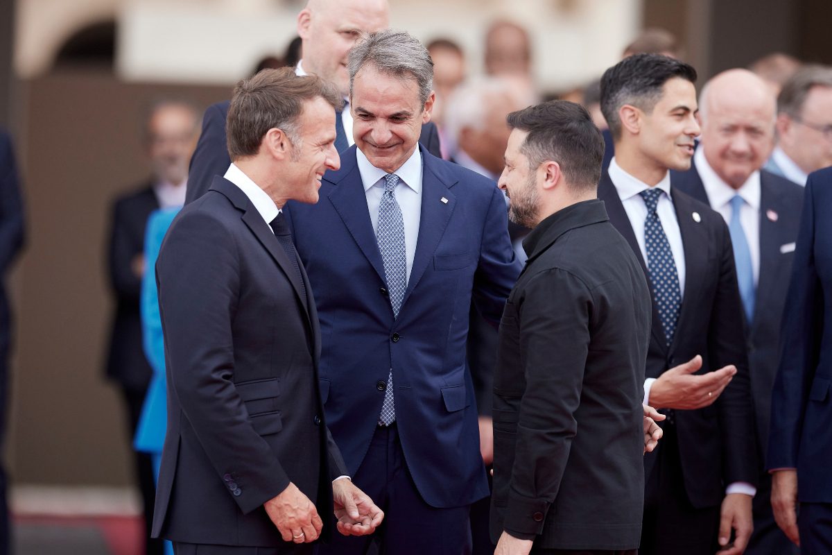 Κορυφαίες συναντήσεις στο Παρίσι: Ο Μητσοτάκης δίπλα σε Μακρόν και Ζελένσκι για την ενίσχυση της Ουκρανίας – Όλες οι εκπλήξεις της Συνόδου - NewsPoint.gr