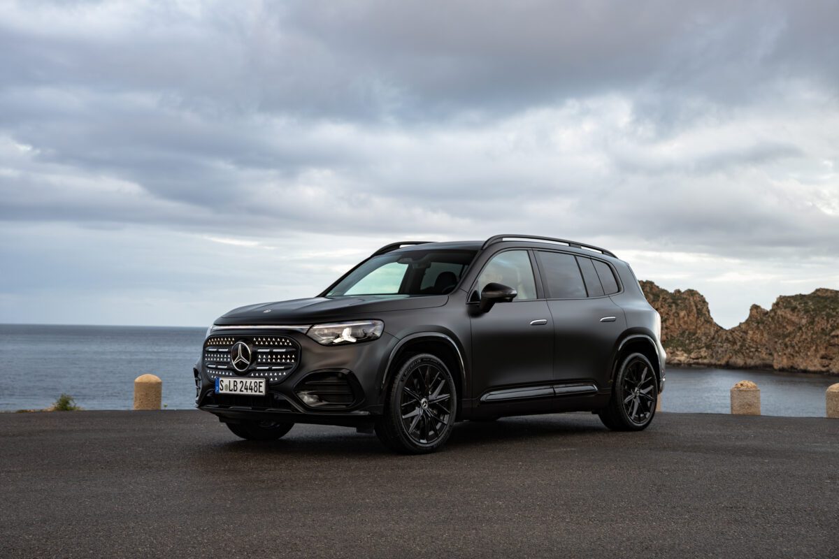 Δεν το πιστεύει κανείς: Η νέα ηλεκτρική Mercedes-Benz GLB κοστίζει λιγότερο από την υβριδική – Όλα όσα πρέπει να ξέρετε! 1 Δεν το πιστεύει κανείς: Η νέα ηλεκτρική Mercedes-Benz GLB κοστίζει λιγότερο από την υβριδική – Όλα όσα πρέπει να ξέρετε! - NewsPoint.gr