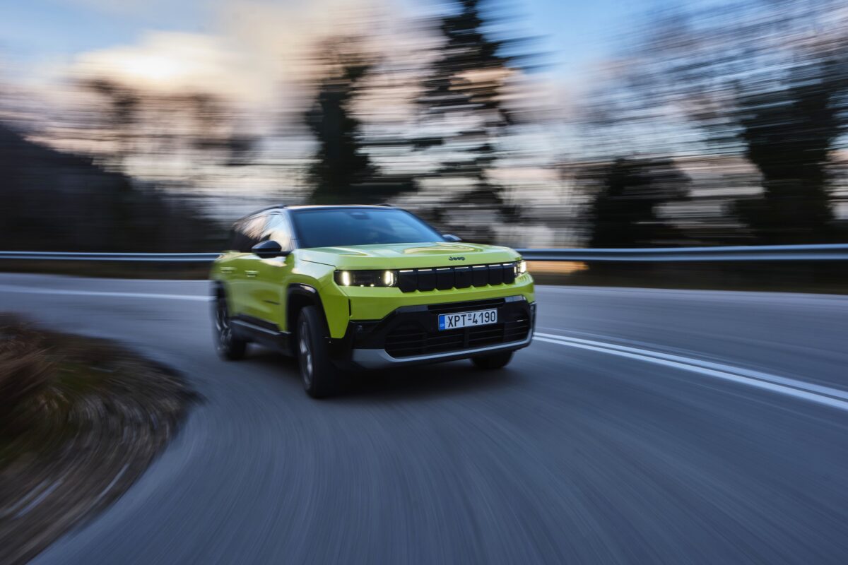 Κανείς δεν το περίμενε: Το Jeep Compass e-Hybrid σε τιμή-έκπληξη από 32.990€ – Όλα όσα προσφέρει! 1 Κανείς δεν το περίμενε: Το Jeep Compass e-Hybrid σε τιμή-έκπληξη από 32.990€ – Όλα όσα προσφέρει! - NewsPoint.gr