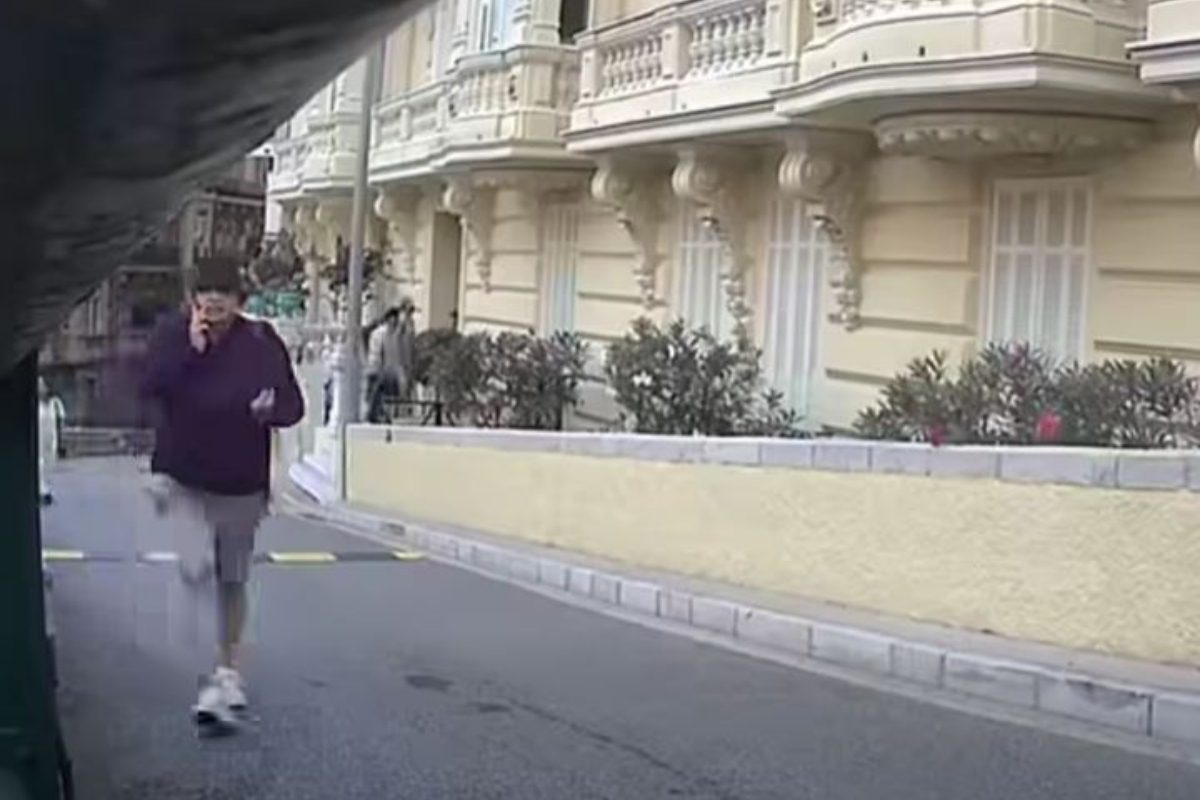 Σοκαριστικό βίντεο αποκαλύπτει το φονικό χτύπημα εναντίον του Ουκρανού δισεκατομμυριούχου στο Μονακό – Όλα όσα δεν είδατε 1 Σοκαριστικό βίντεο αποκαλύπτει το φονικό χτύπημα εναντίον του Ουκρανού δισεκατομμυριούχου στο Μονακό – Όλα όσα δεν είδατε - NewsPoint.gr