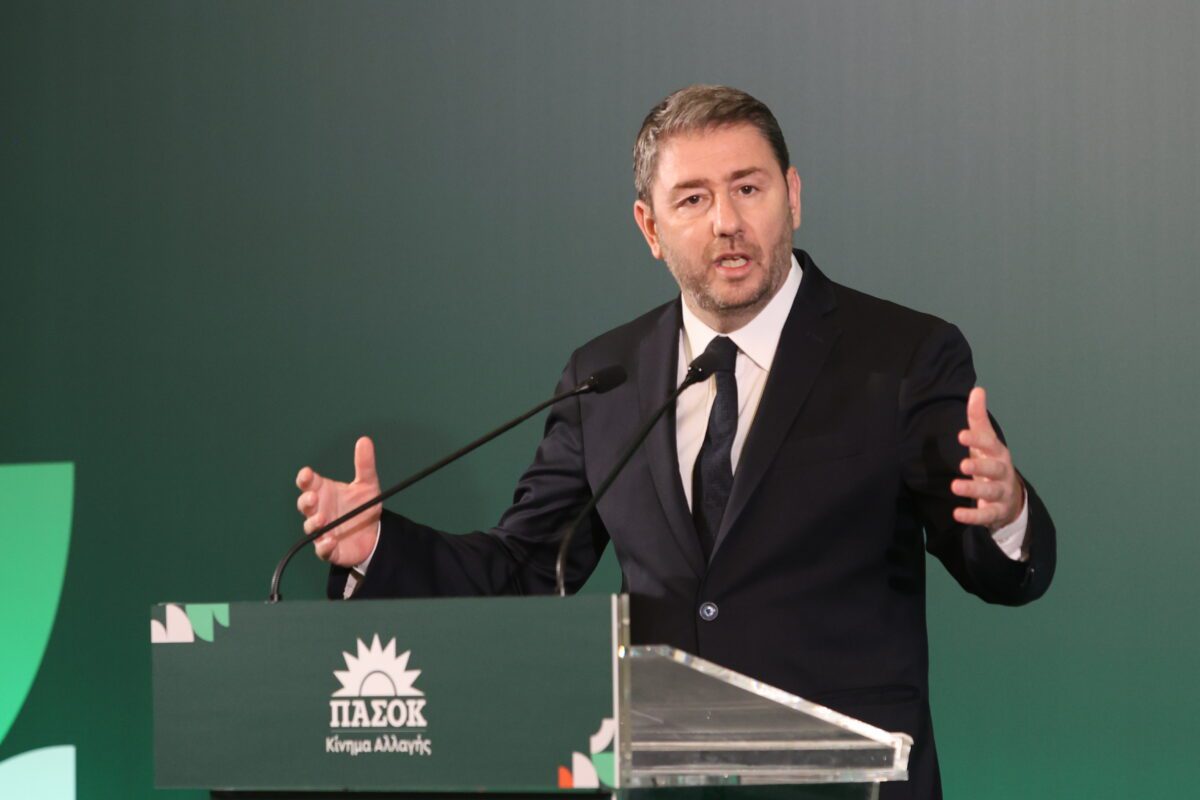 Κανείς δεν περίμενε τον Νίκο Ανδρουλάκη να ξαφνιάσει τους πάντες με τις γνώσεις του στα Μουντιάλ – Το viral βίντεο που συζητιέται παντού! 1 Κανείς δεν περίμενε τον Νίκο Ανδρουλάκη να ξαφνιάσει τους πάντες με τις γνώσεις του στα Μουντιάλ – Το viral βίντεο που συζητιέται παντού! - NewsPoint.gr
