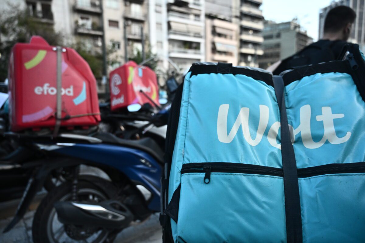 Σοκ στον χώρο του delivery: Μαζική στάση εργασίας Efood και Wolt στον τελικό του Μουντιάλ μετά από τραγωδία – Κραυγή για ασφάλεια! 1 Σοκ στον χώρο του delivery: Μαζική στάση εργασίας Efood και Wolt στον τελικό του Μουντιάλ μετά από τραγωδία – Κραυγή για ασφάλεια! - NewsPoint.gr