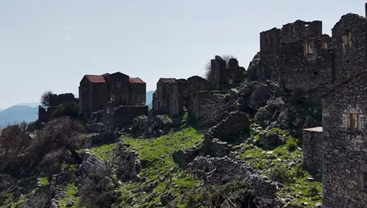 Το αδάμαστο χωριό της Μάνης που συνέτριψε τους Οθωμανούς – Η συγκλονιστική ιστορία που λίγοι γνωρίζουν 1 Το αδάμαστο χωριό της Μάνης που συνέτριψε τους Οθωμανούς – Η συγκλονιστική ιστορία που λίγοι γνωρίζουν - NewsPoint.gr