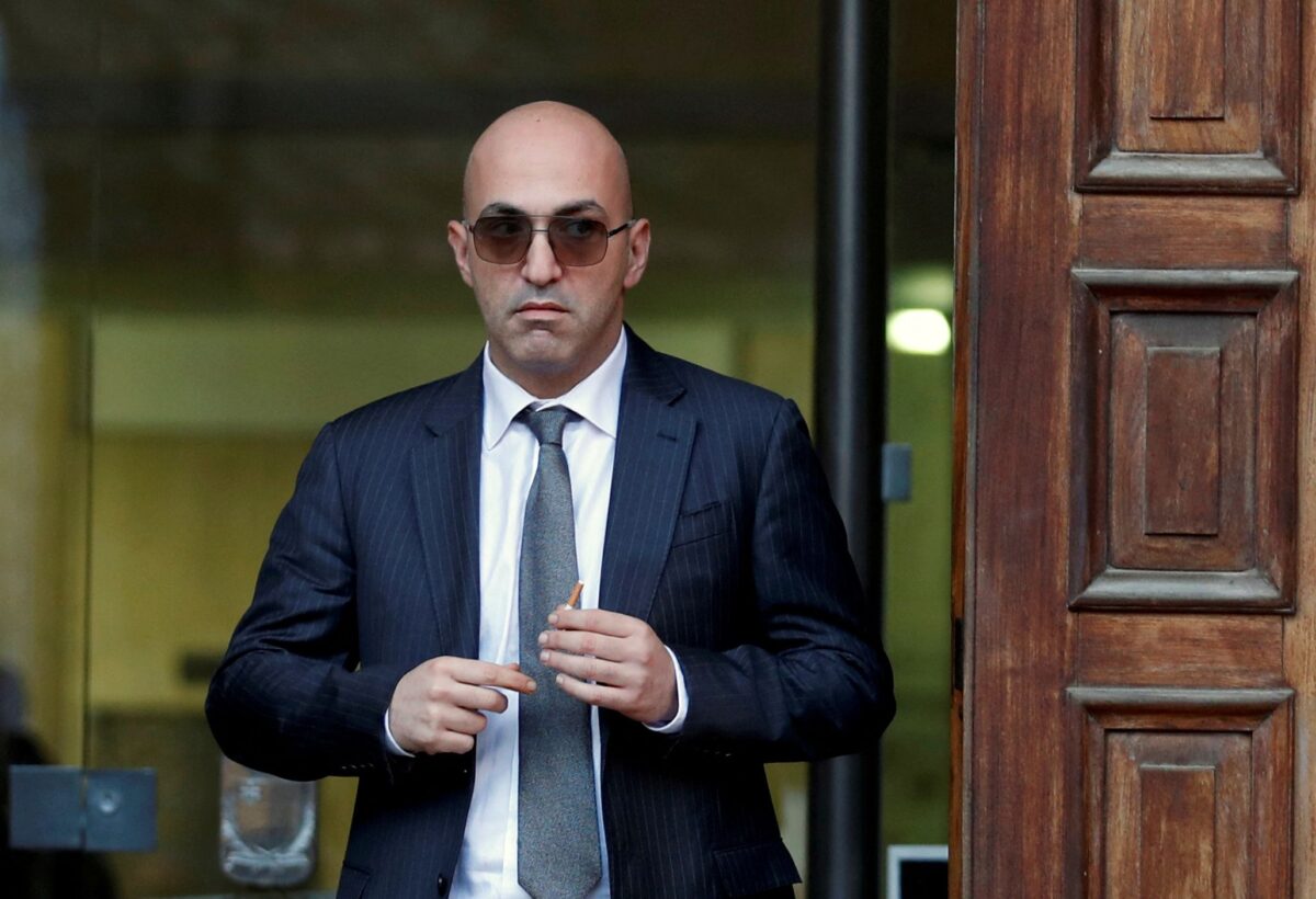 Η συγκλονιστική αλήθεια πίσω από τη δολοφονία που συντάραξε τη Μάλτα: Επιχειρηματίας «κλειδί» πλήρωσε 150.000 ευρώ για τον θάνατο της Ντάφνε Καρουάνα Γκαλιζία! 1 Η συγκλονιστική αλήθεια πίσω από τη δολοφονία που συντάραξε τη Μάλτα: Επιχειρηματίας «κλειδί» πλήρωσε 150.000 ευρώ για τον θάνατο της Ντάφνε Καρουάνα Γκαλιζία! - NewsPoint.gr