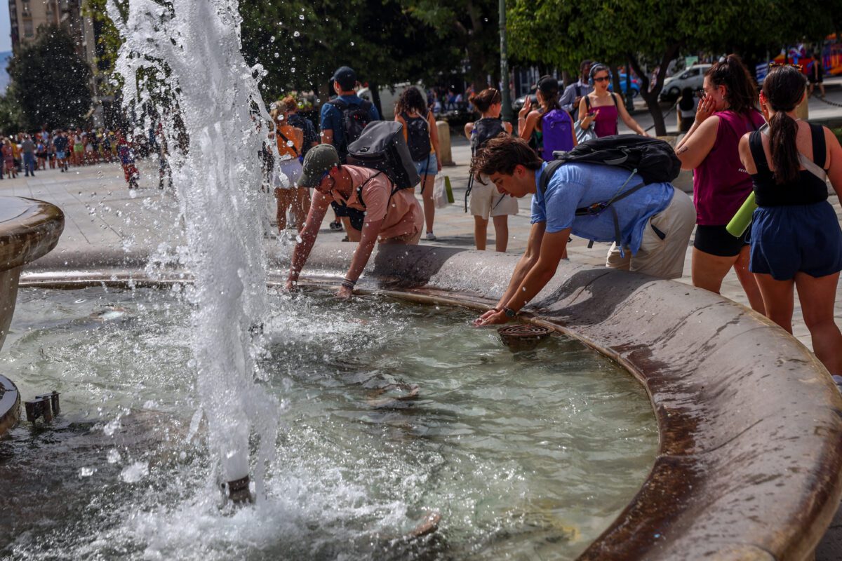 Κανείς δεν περίμενε τόσο έντονο καύσωνα: Έρχονται 43 βαθμοί σε Βοιωτία, Φθιώτιδα και Θεσσαλία – Πότε θα σπάσουν τα θερμόμετρα; 1 Κανείς δεν περίμενε τόσο έντονο καύσωνα: Έρχονται 43 βαθμοί σε Βοιωτία, Φθιώτιδα και Θεσσαλία – Πότε θα σπάσουν τα θερμόμετρα; - NewsPoint.gr