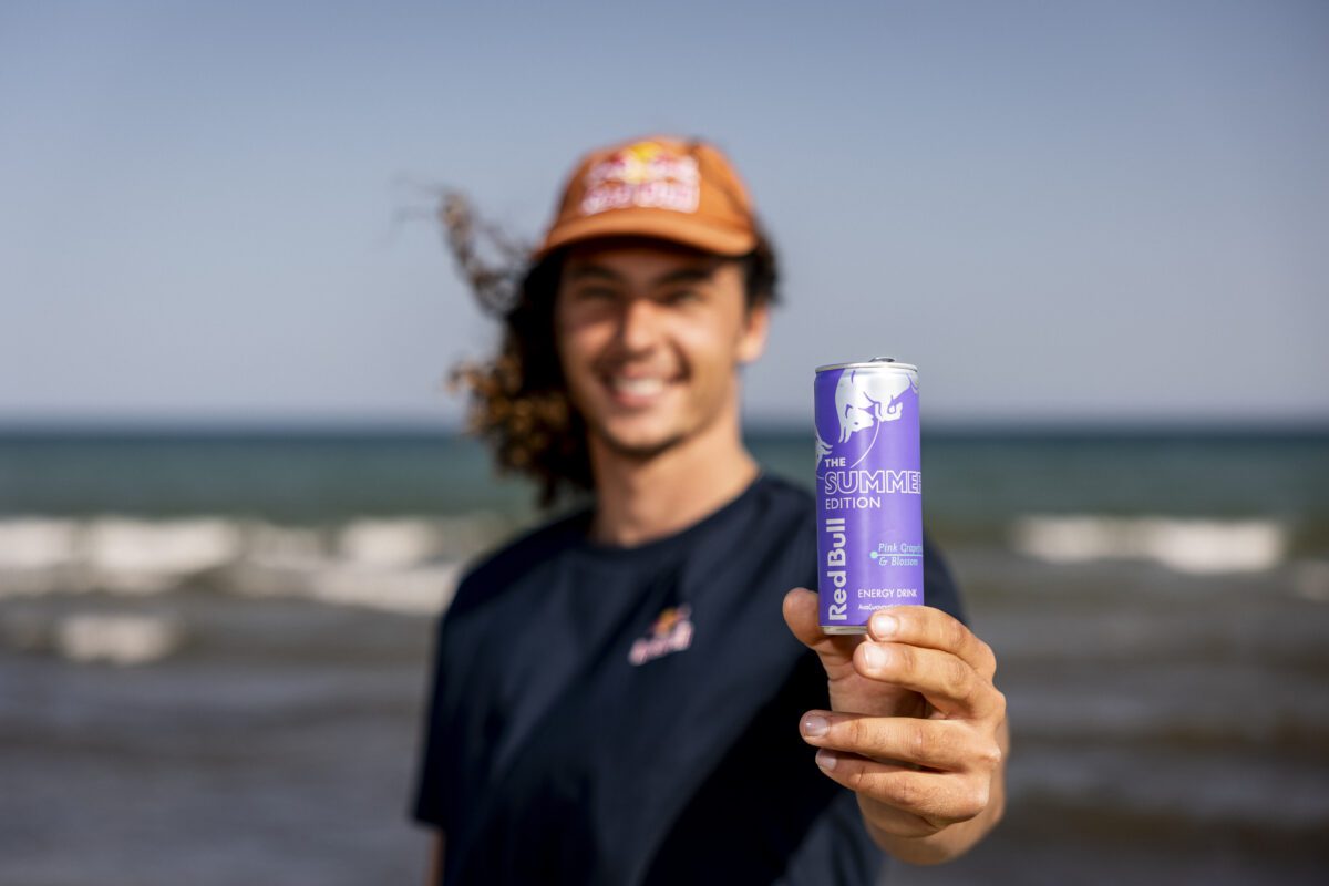Το Red Bull Summer Edition Pink Grapefruit: Η απόλυτη έκπληξη του φετινού καλοκαιριού! 1 Το Red Bull Summer Edition Pink Grapefruit: Η απόλυτη έκπληξη του φετινού καλοκαιριού! - NewsPoint.gr