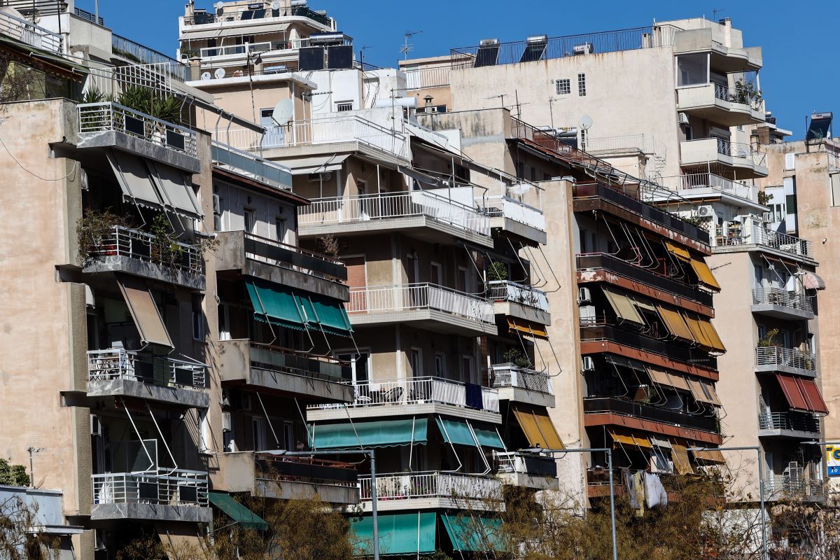 Τι φέρνει η νέα εποχή στην ιδιοκτησία: Ανατροπή-έκπληξη στις διατάξεις για διαμερίσματα και οικόπεδα! 1 Τι φέρνει η νέα εποχή στην ιδιοκτησία: Ανατροπή-έκπληξη στις διατάξεις για διαμερίσματα και οικόπεδα! - NewsPoint.gr